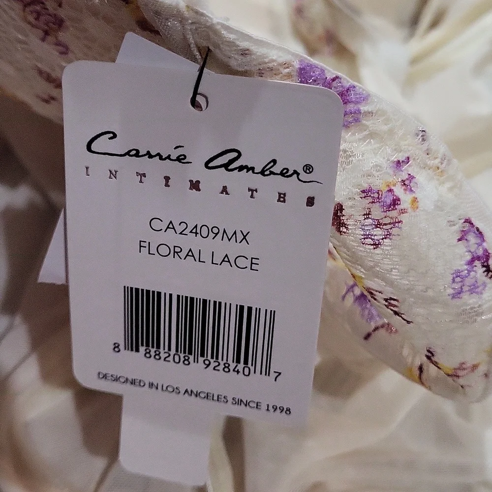 Carrie Amber Intimates Set - Picture 14 of 14